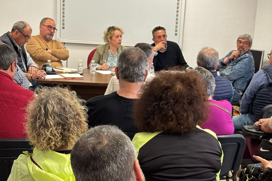 El Ayuntamiento mantiene su apoyo a las entidades vecinales con una línea de subvenciones