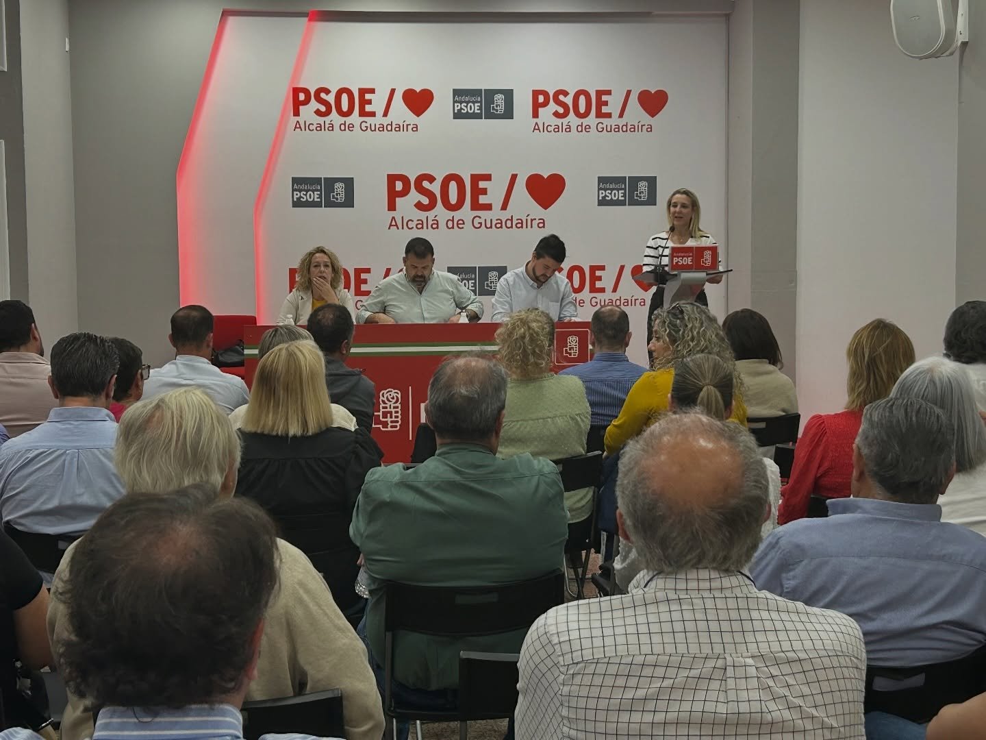 La Asamblea Local aprueba por unanimidad la propuesta de candidatos por Sevilla