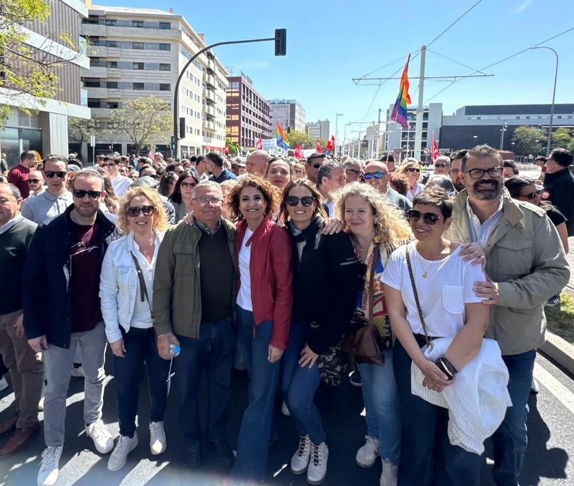 Masiva manifestación en defensa de la sanidad pública con importante presencia de la militancia de Alcalá